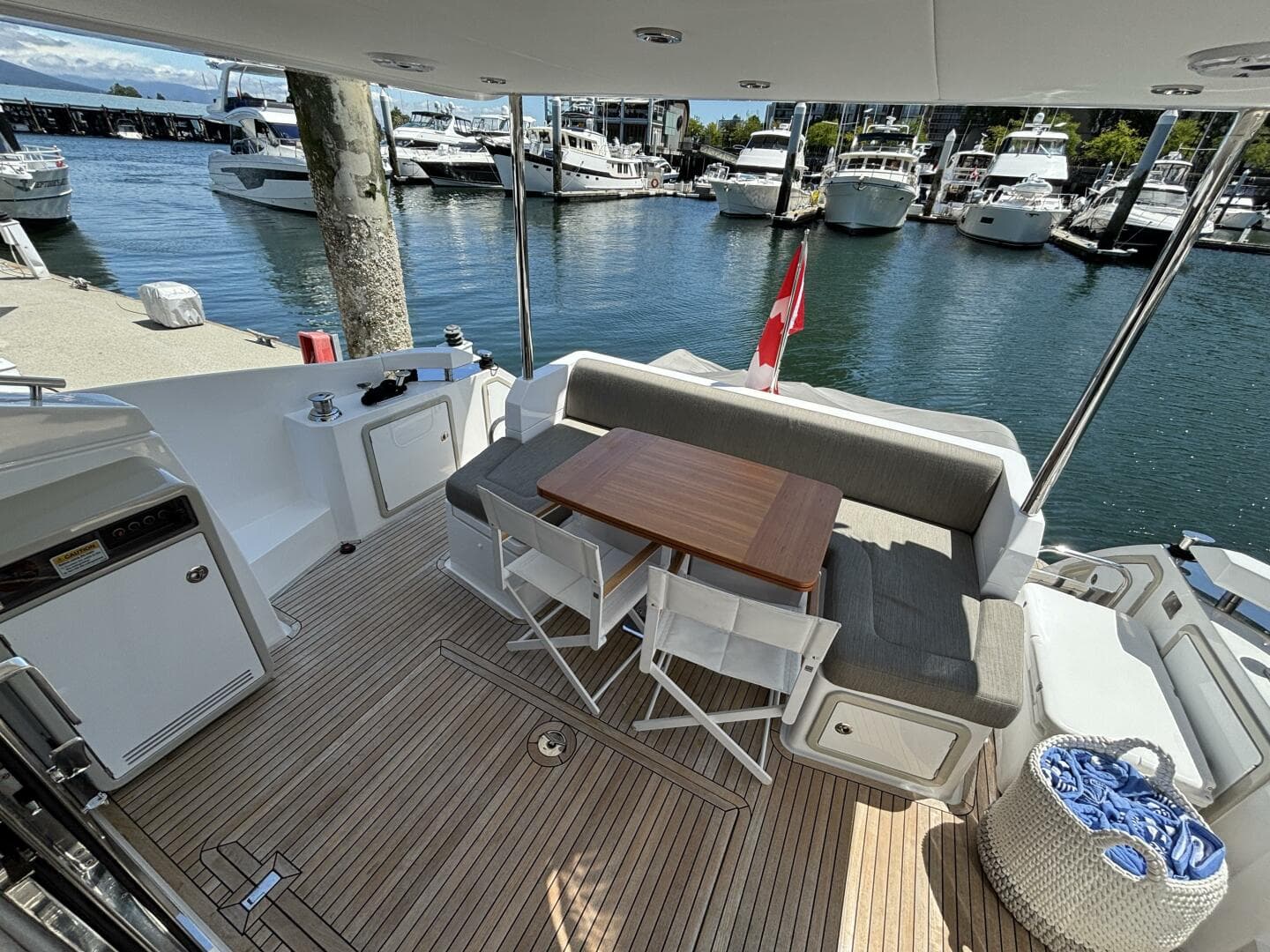 2019 Azimut 50 — photo 37