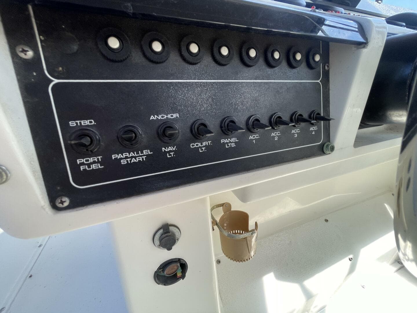 1994 Silverton 34 — photo 17