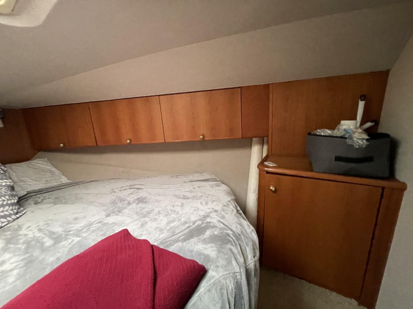 1994 Silverton 34 — photo 32