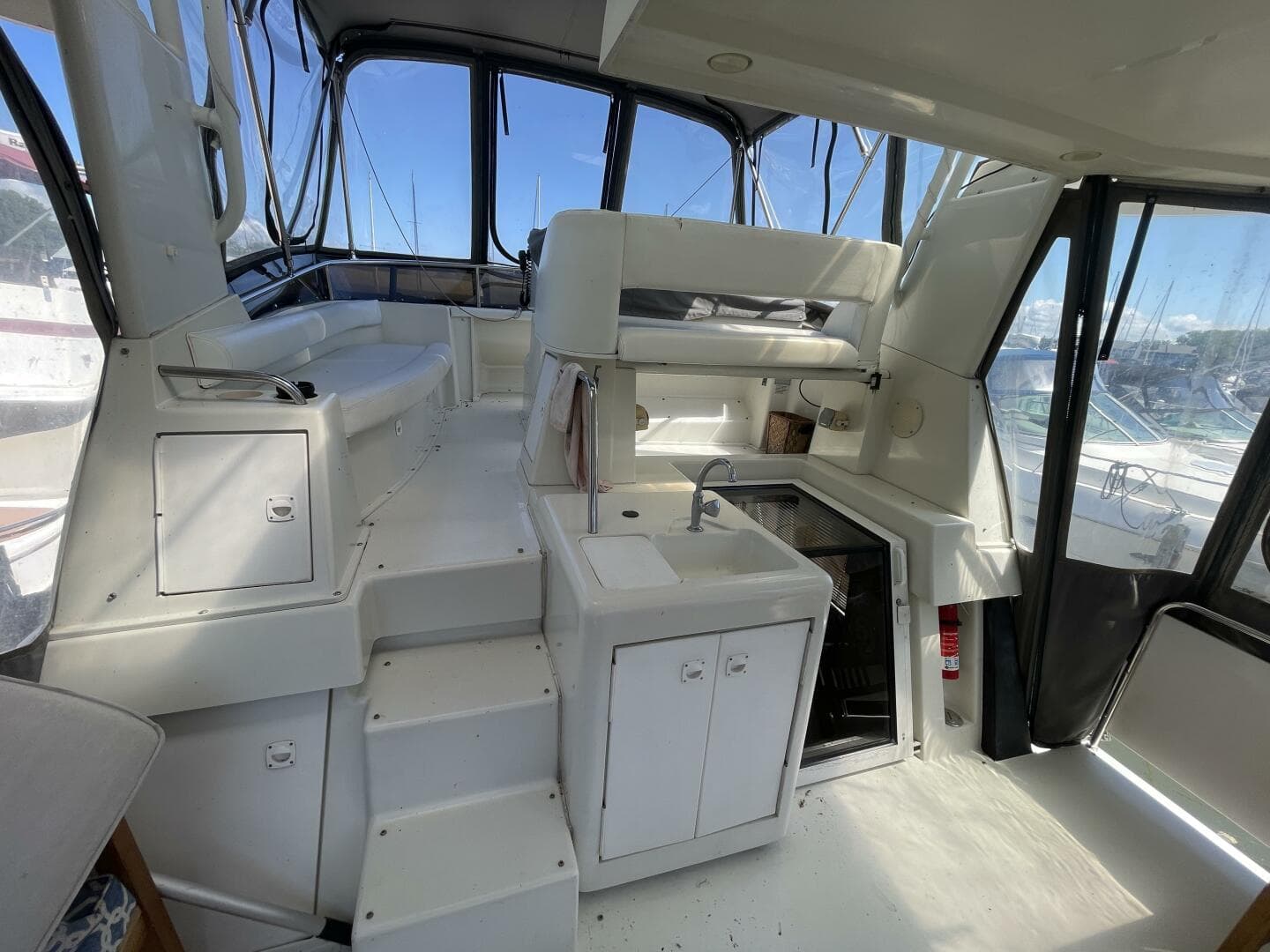 1994 Silverton 34 — photo 10