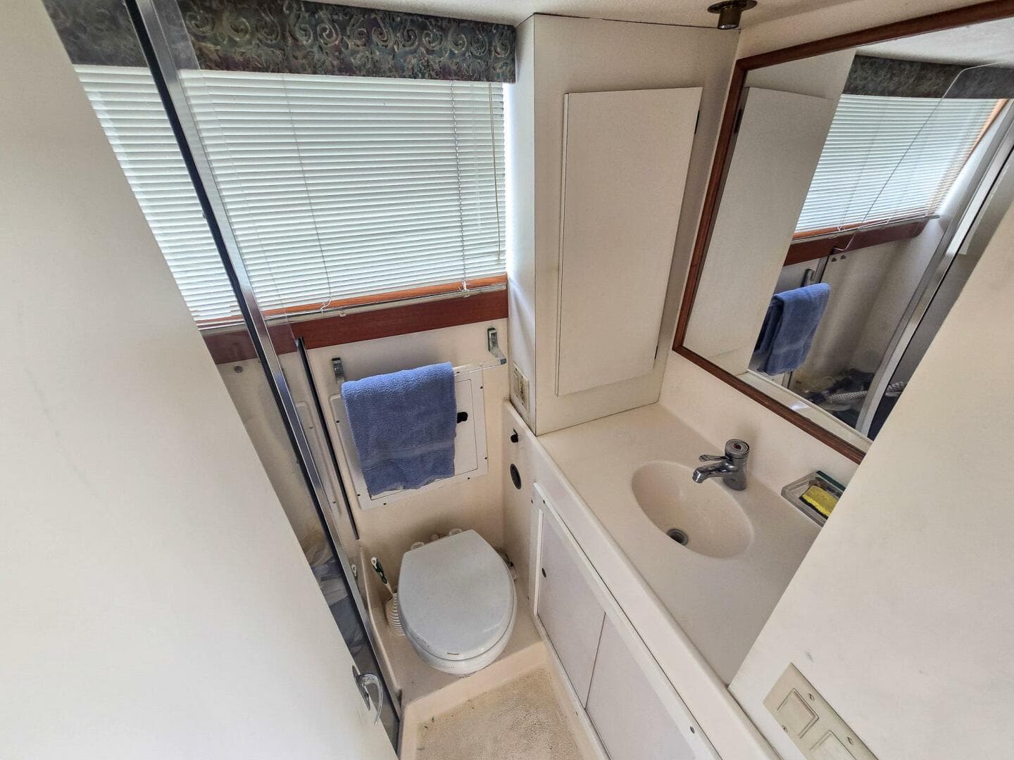 1992 Blackfin Flybridge — photo 11