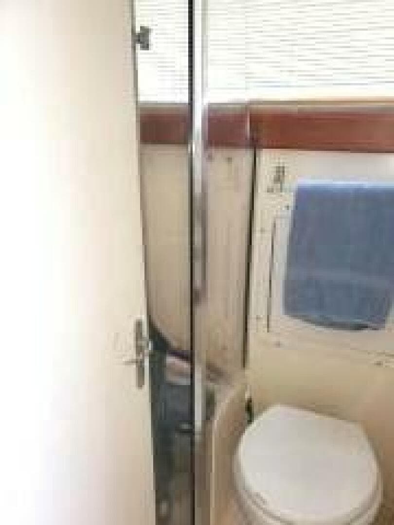 1992 Blackfin Flybridge — photo 12