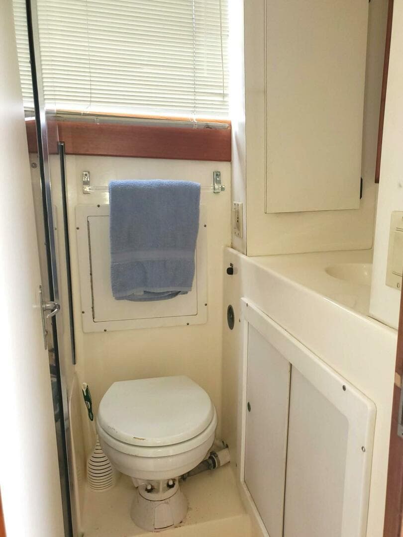 1992 Blackfin Flybridge — photo 13