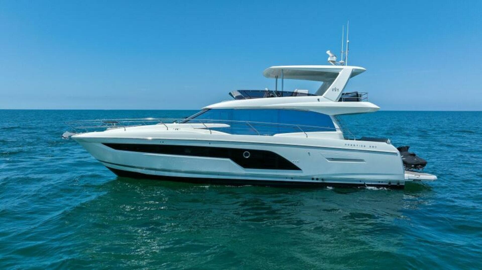 2022 Prestige 590 Flybridge — photo 63