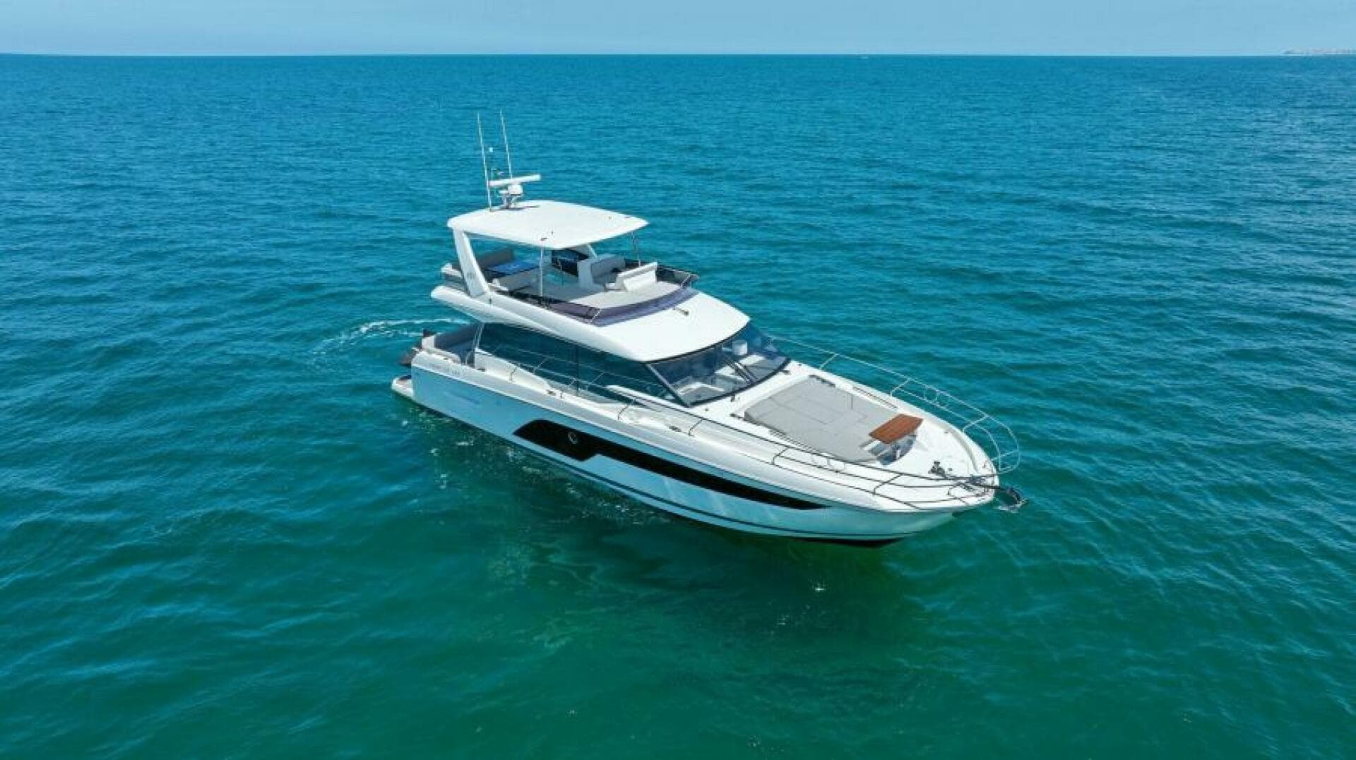 2022 Prestige 590 Flybridge — photo 65