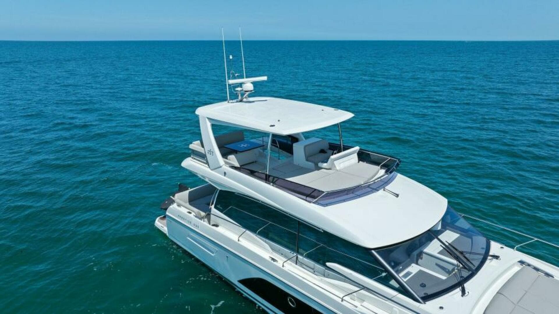 2022 Prestige 590 Flybridge — photo 66