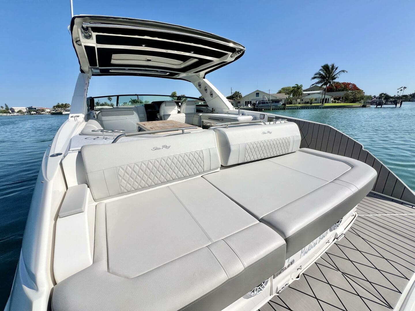 2022 Sea Ray Slx 400 OB — photo 16