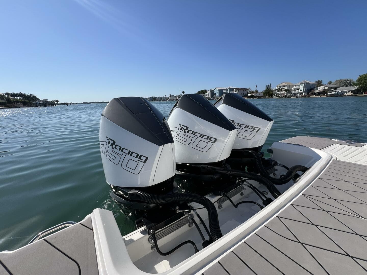 2022 Sea Ray Slx 400 OB — photo 15