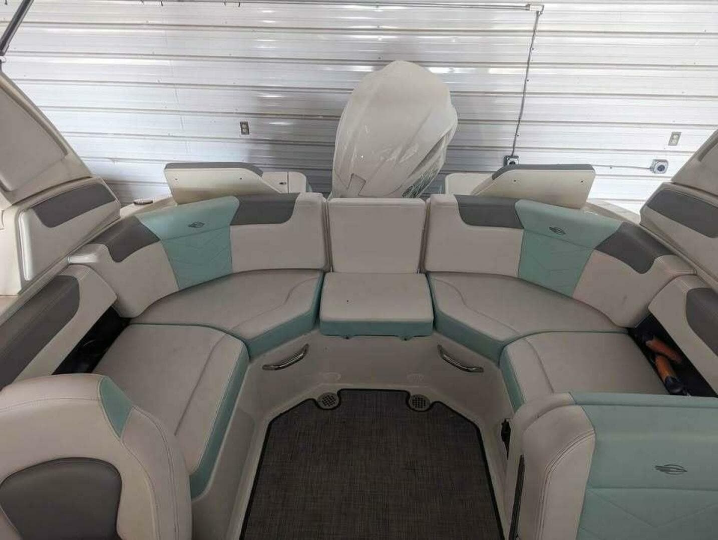 2021 Chaparral 230 Suncoast — photo 19