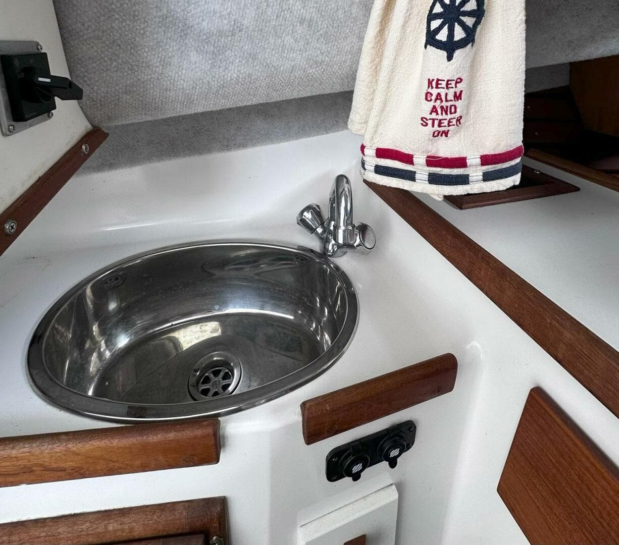 2017 Atlas Acadia 25 — photo 7