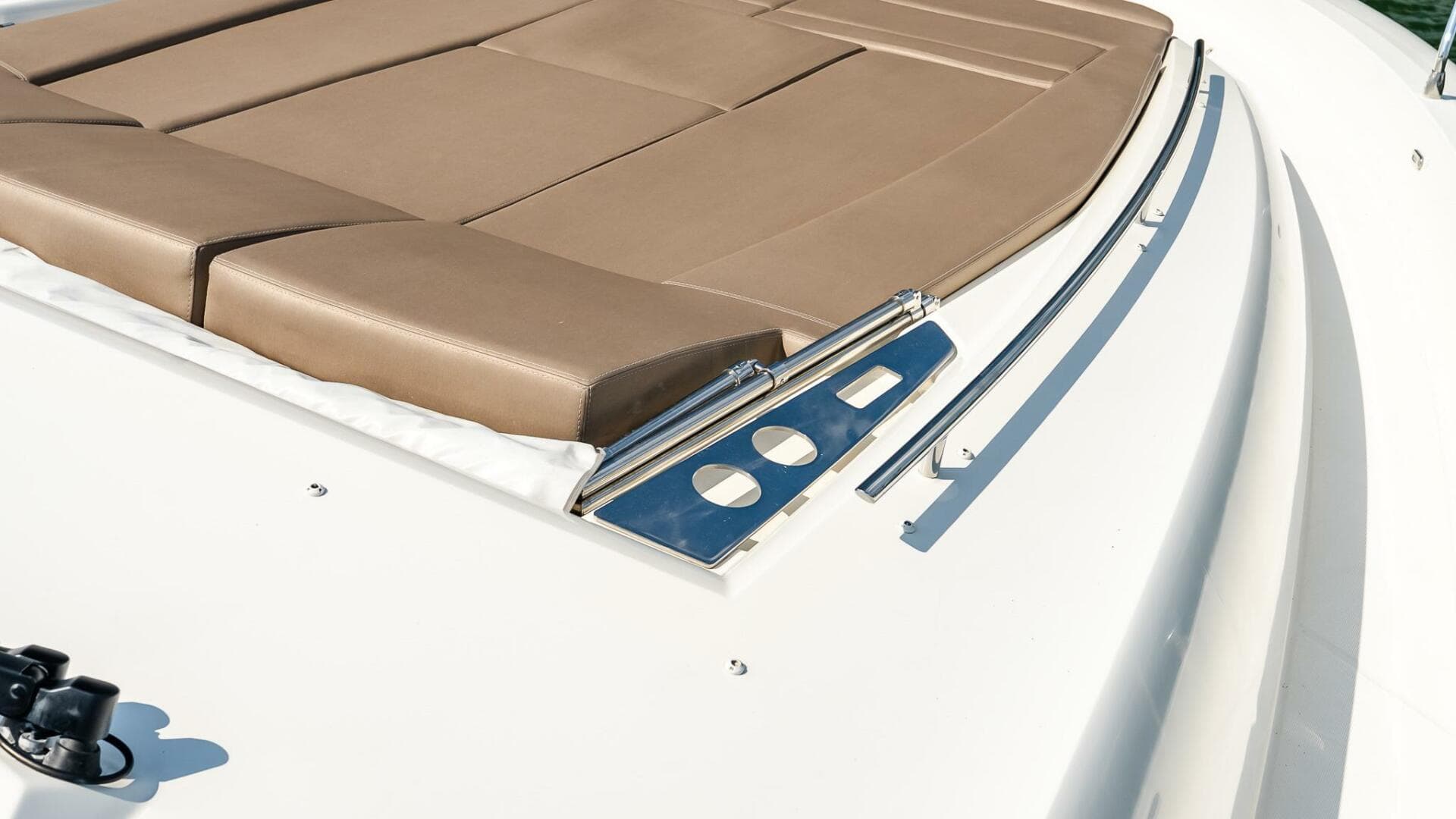 2014 Prestige 550 Flybridge — photo 10