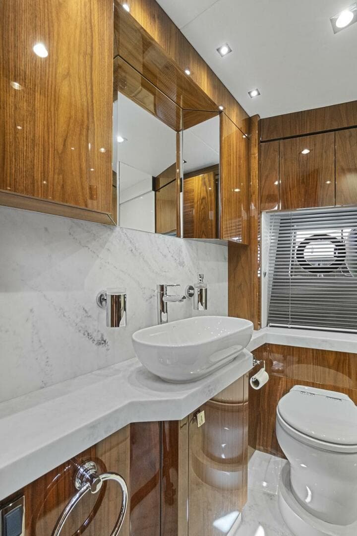 2019 Sunseeker Manhattan 66 — photo 29