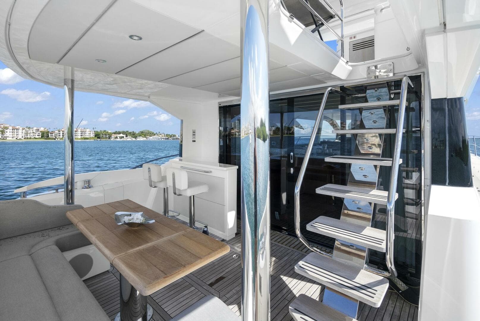 2019 Sunseeker Manhattan 66 — photo 6