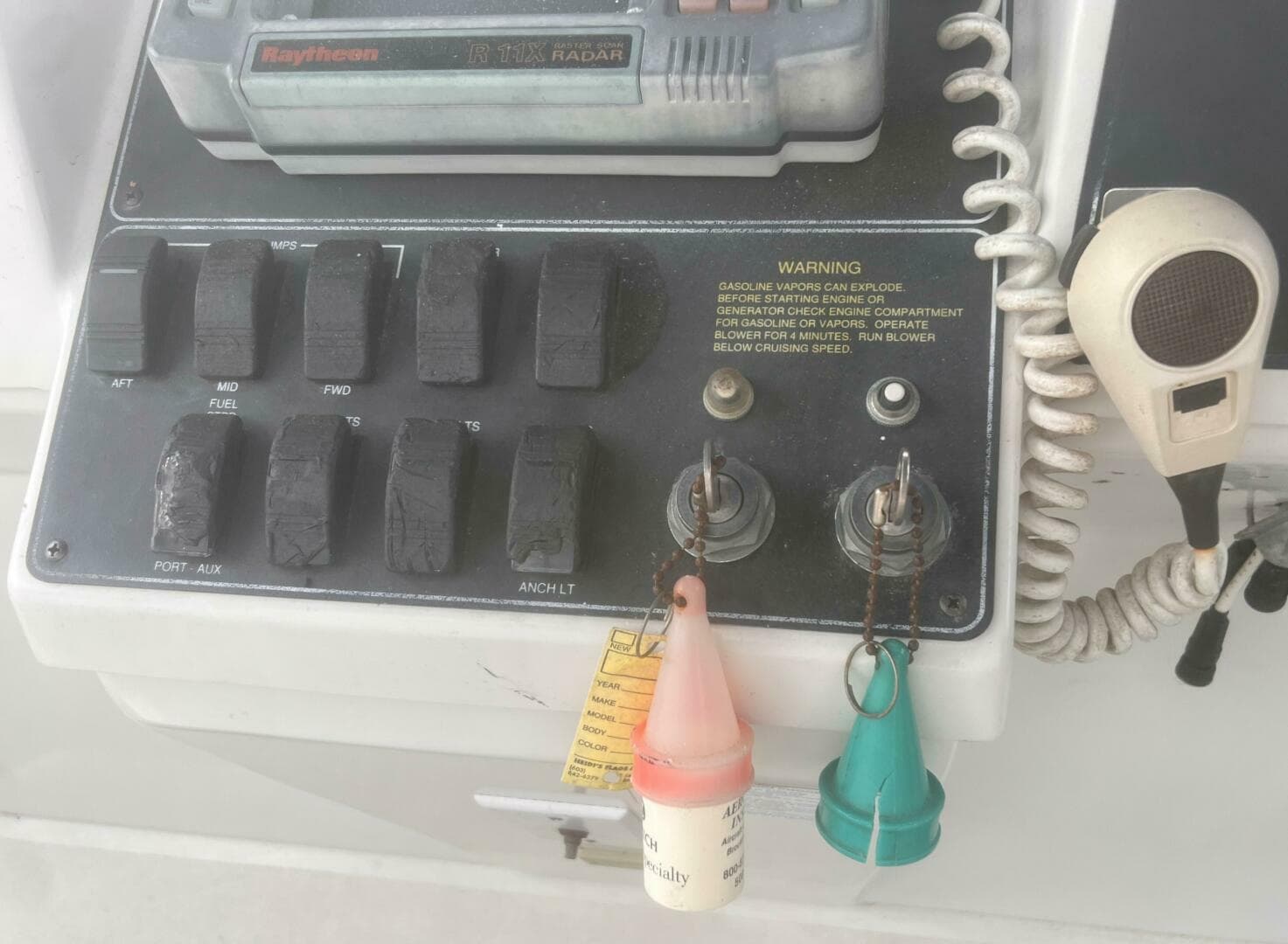 1994 Carver Aft Cabin — photo 18