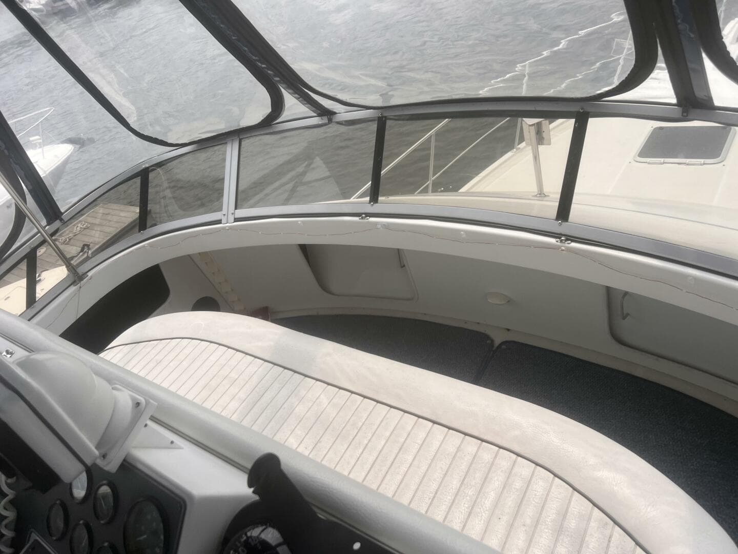 1994 Carver Aft Cabin — photo 14