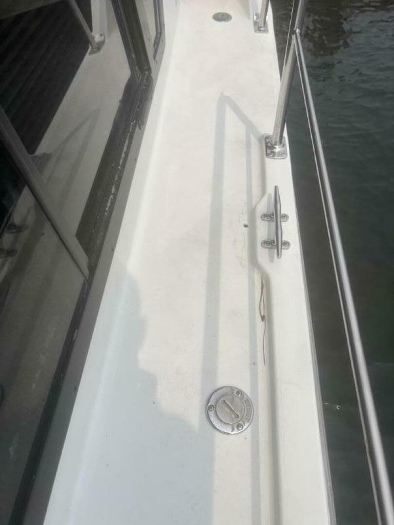 1994 Carver Aft Cabin — photo 11