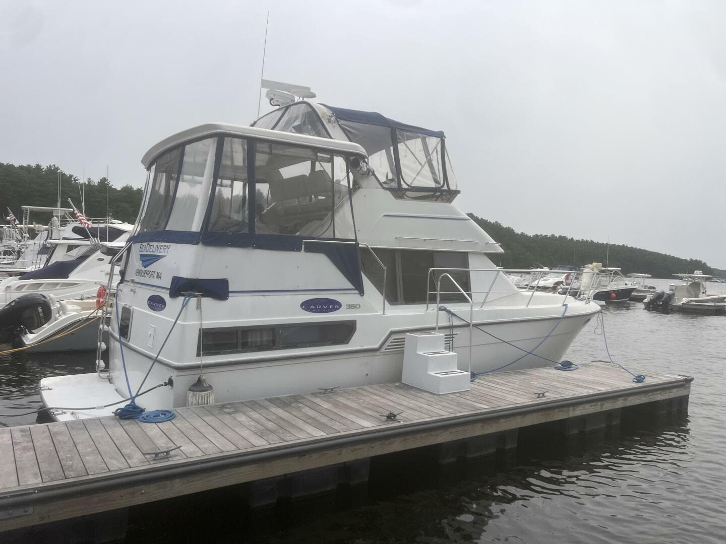 1994 Carver Aft Cabin — photo 6