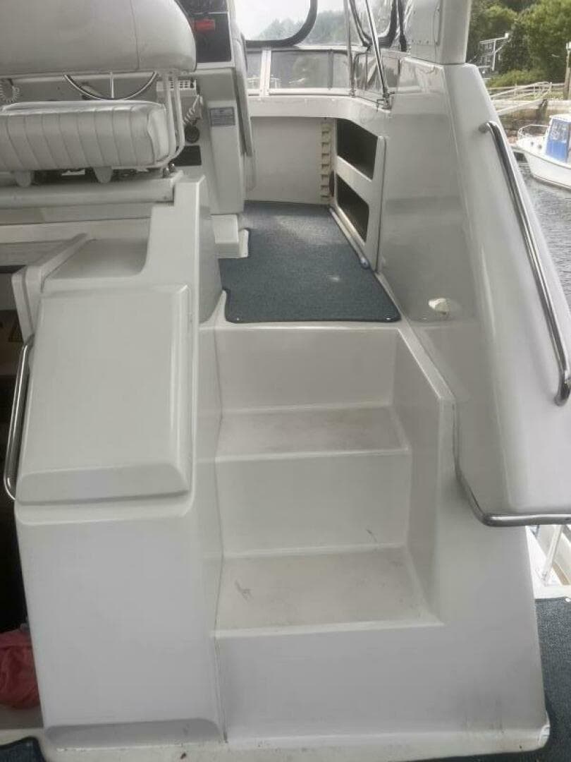 1994 Carver Aft Cabin — photo 26