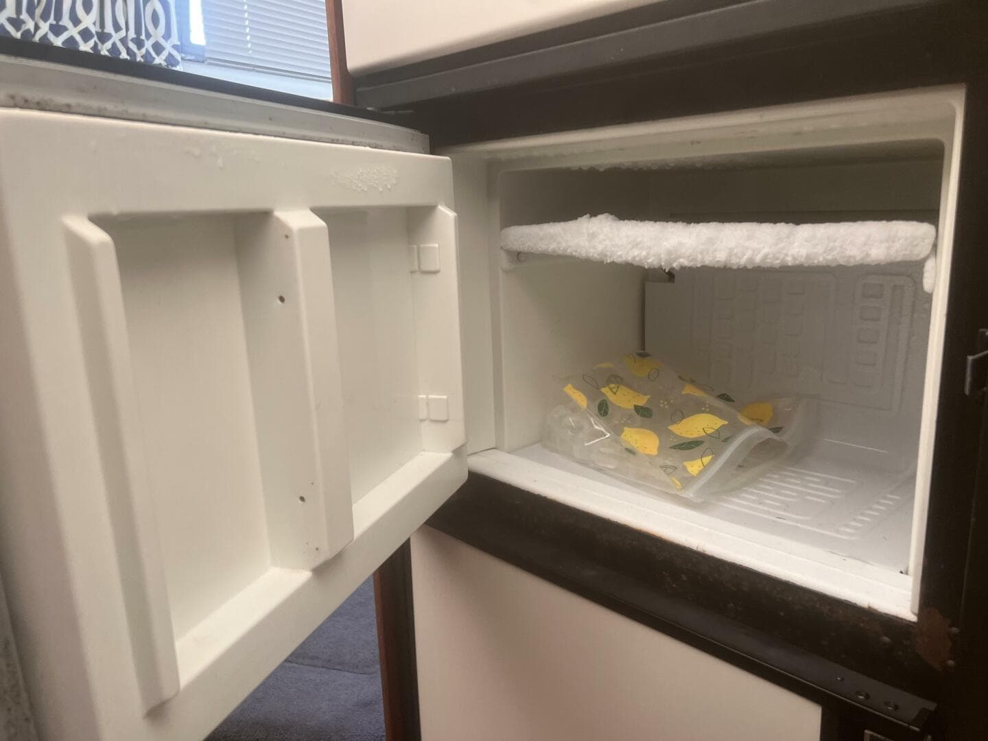 1994 Carver Aft Cabin — photo 39