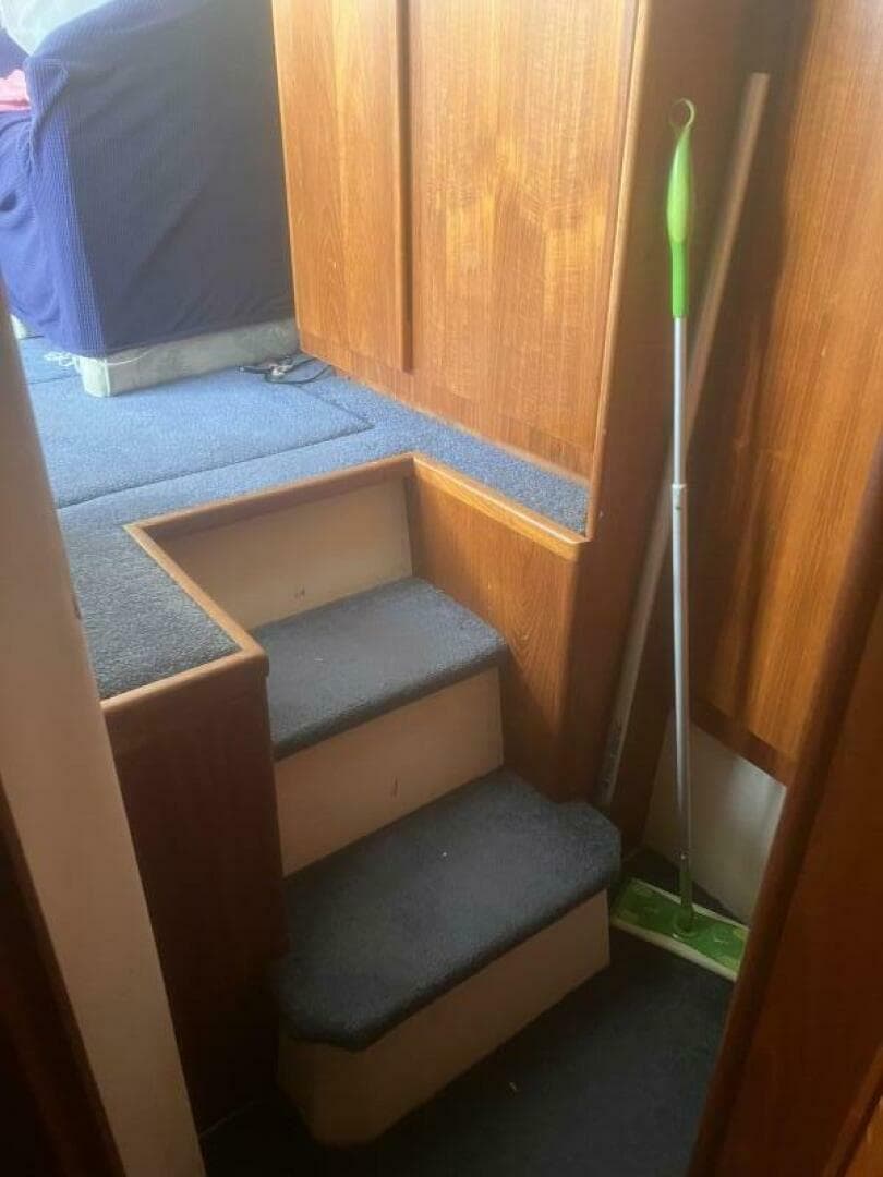 1994 Carver Aft Cabin — photo 35