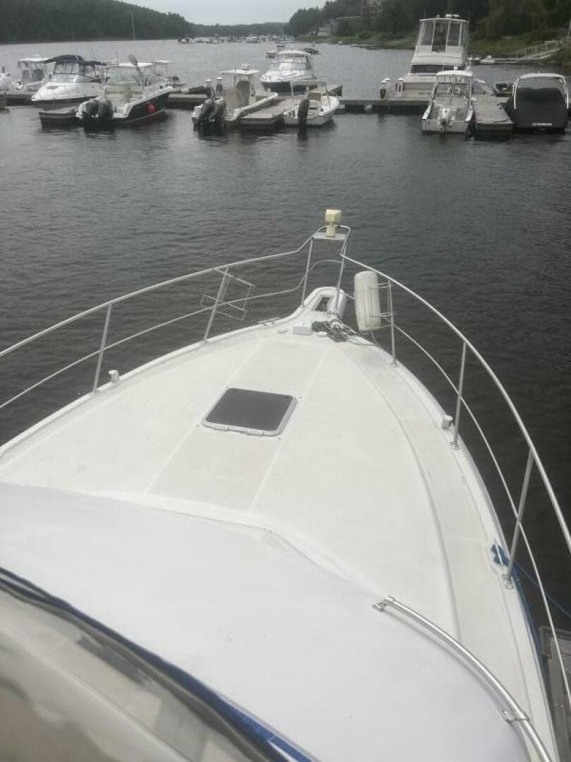 1994 Carver Aft Cabin — photo 9