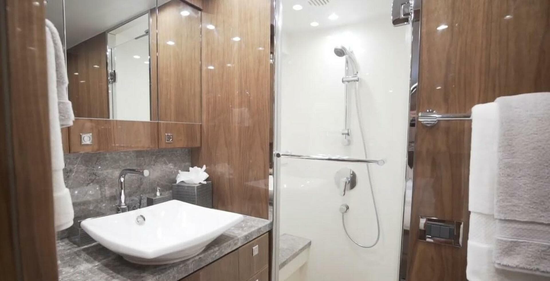 2017 Hargrave Raised Pilothouse — photo 14