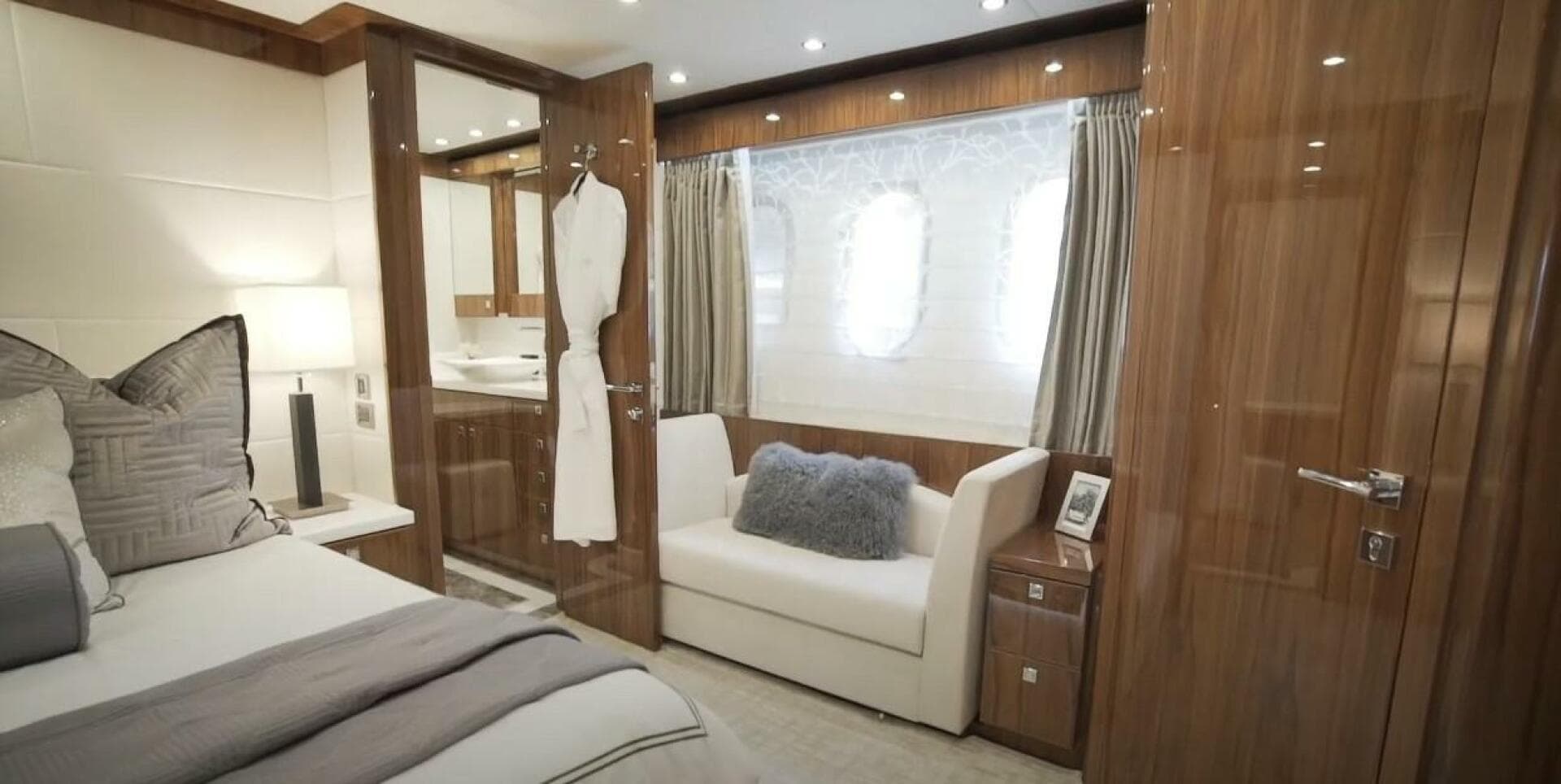 2017 Hargrave Raised Pilothouse — photo 18