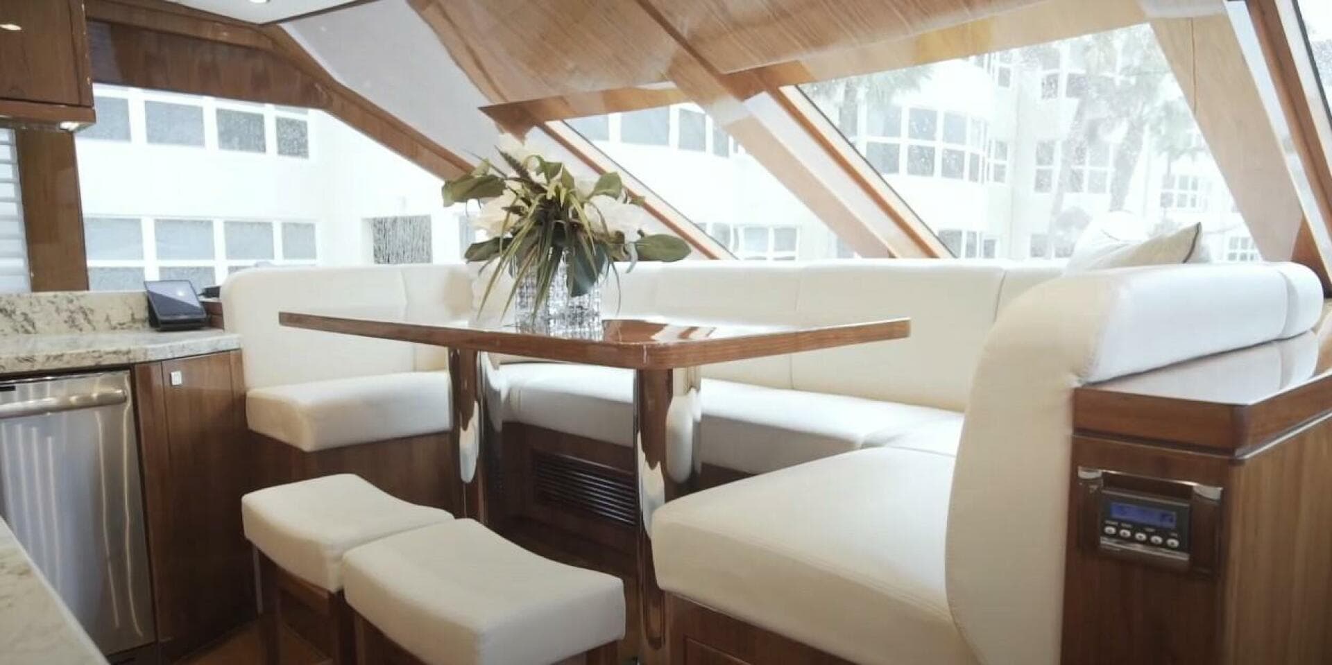 2017 Hargrave Raised Pilothouse — photo 12