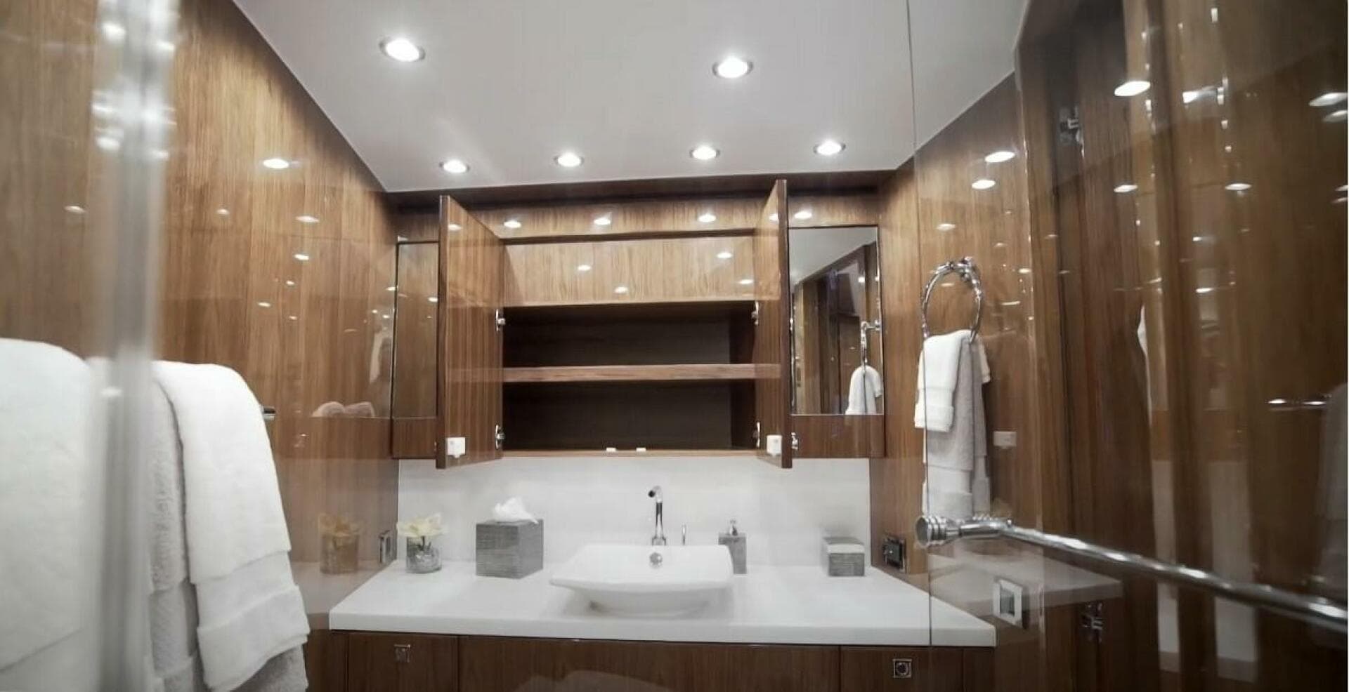 2017 Hargrave Raised Pilothouse — photo 31