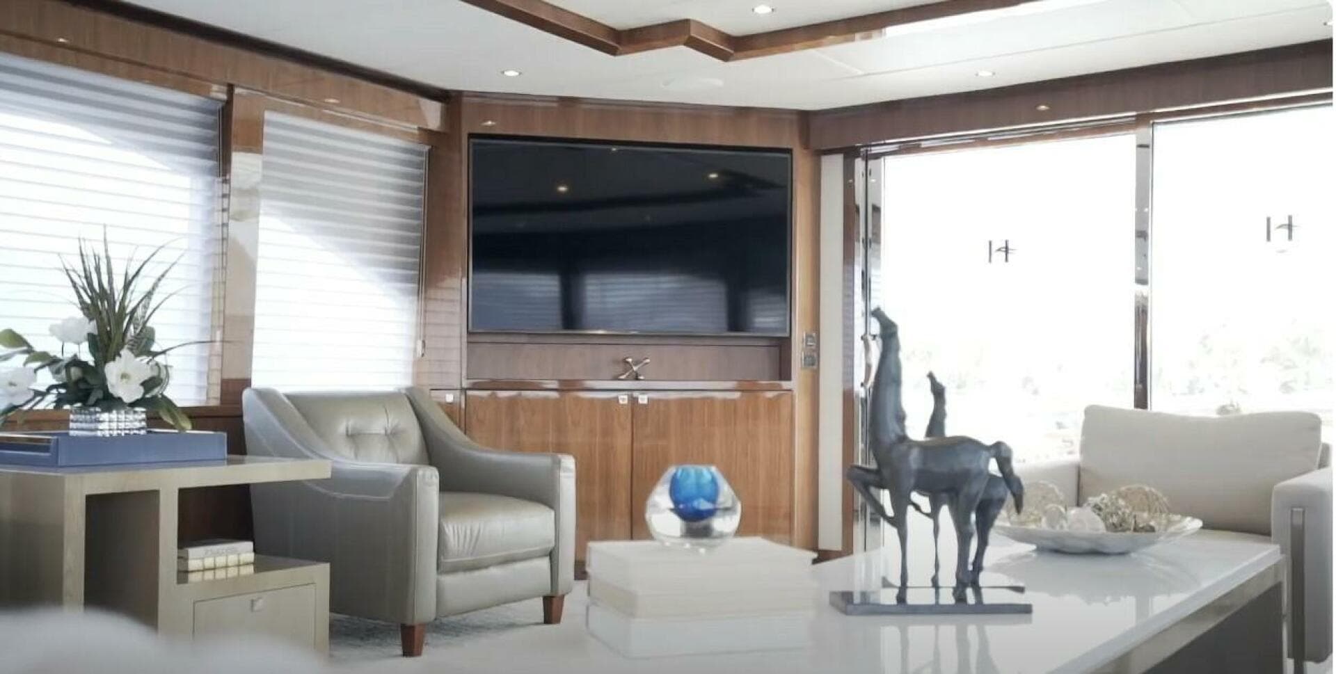 2017 Hargrave Raised Pilothouse — photo 6