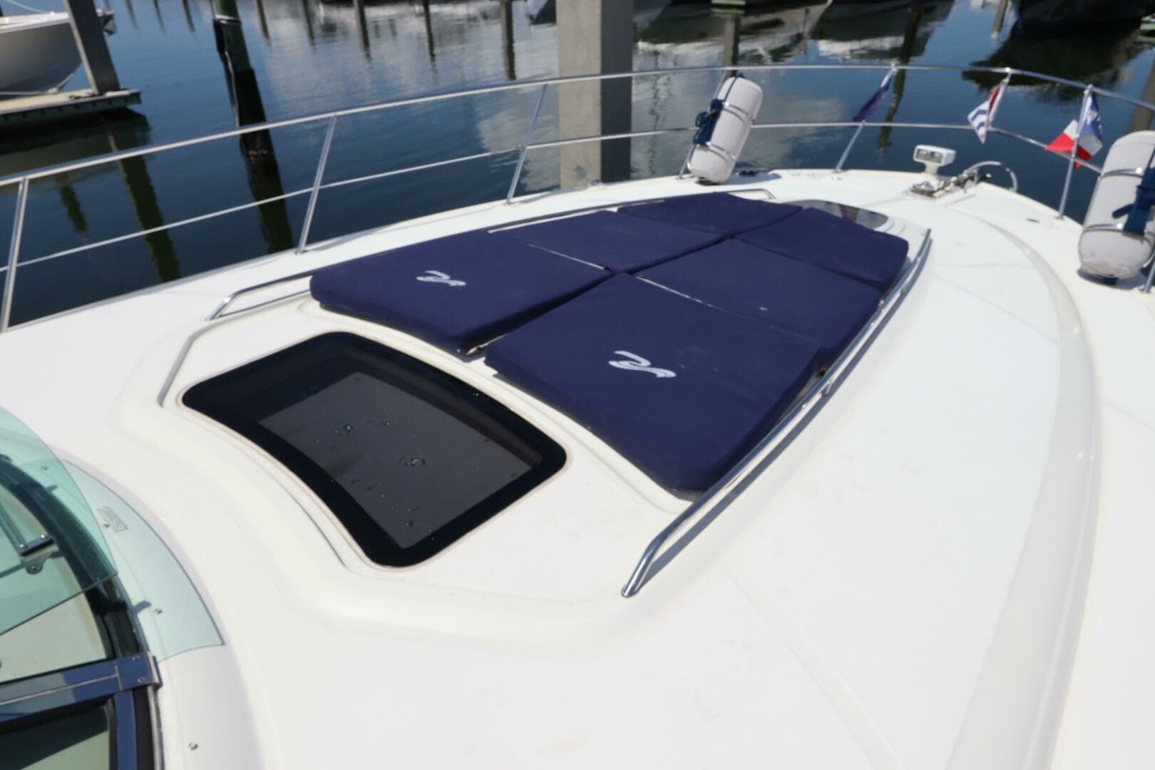 2004 Sea Ray 420 Sundancer — photo 5
