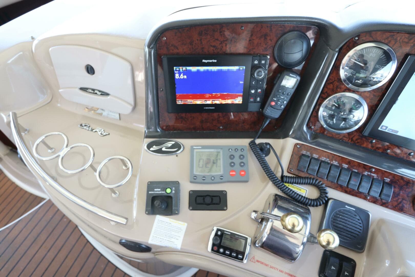 2004 Sea Ray 420 Sundancer — photo 20