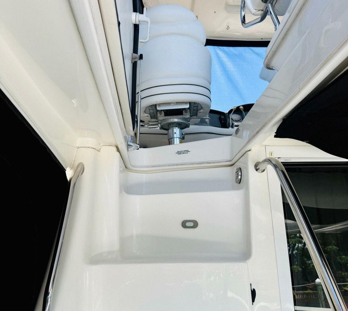 2008 Sea Ray 44 Sedan Bridge — photo 9