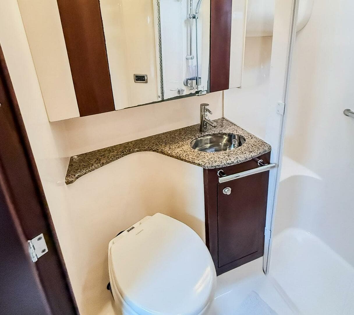 2008 Sea Ray 44 Sedan Bridge — photo 22