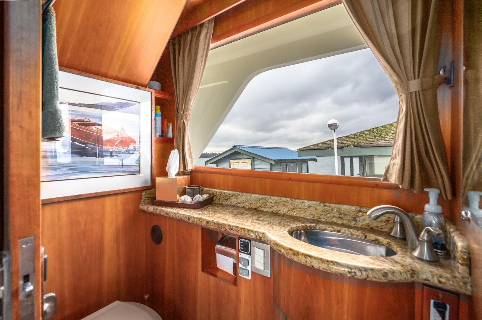 2005 President Skylounge — photo 9