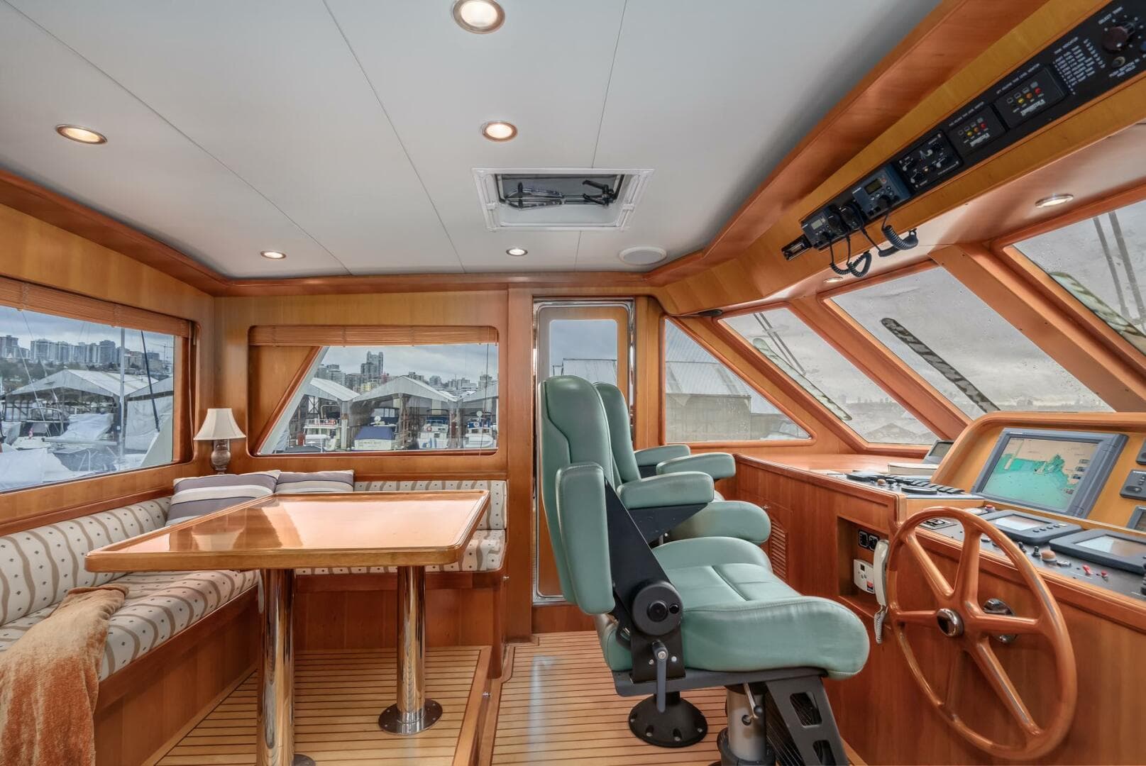 2005 President Skylounge — photo 35