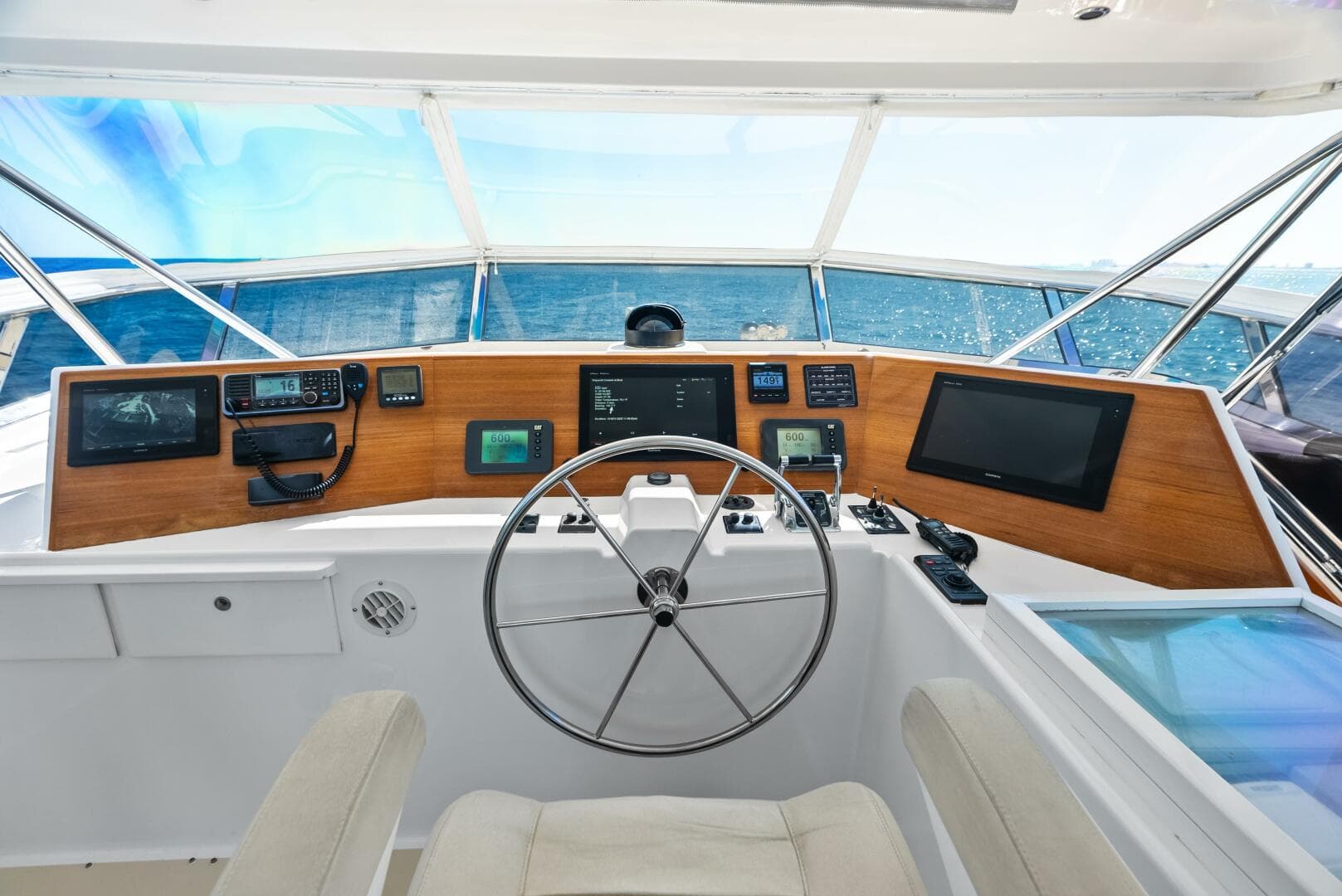 2005 Grand Banks 72 Aleutian Rp — photo 39