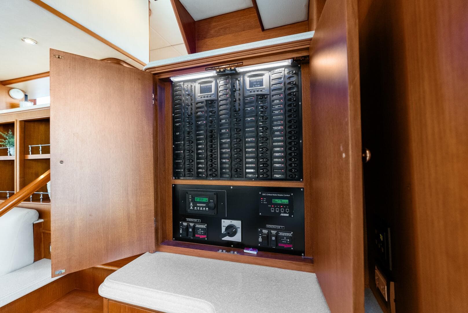 2005 Grand Banks 72 Aleutian Rp — photo 89