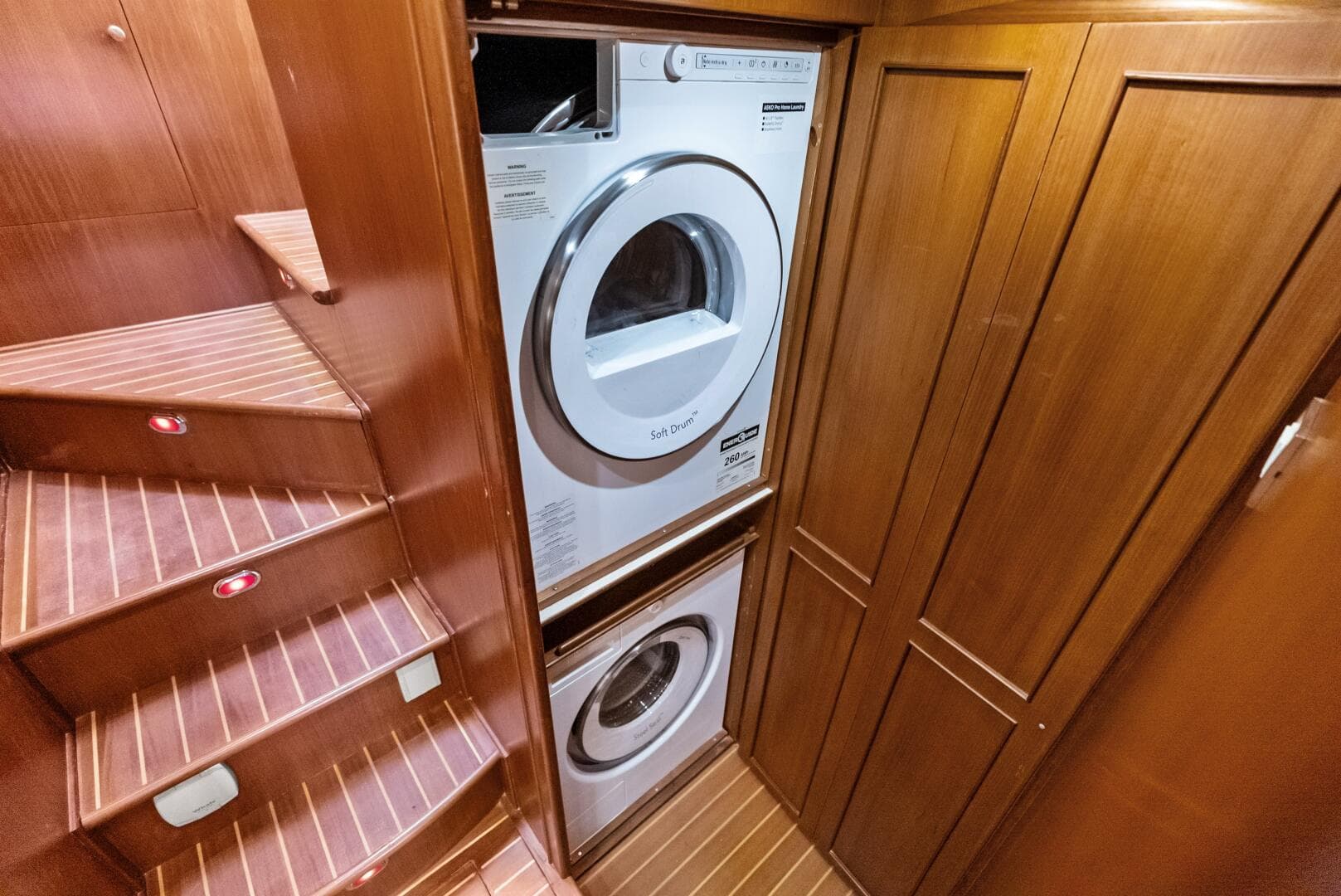 2005 Grand Banks 72 Aleutian Rp — photo 115