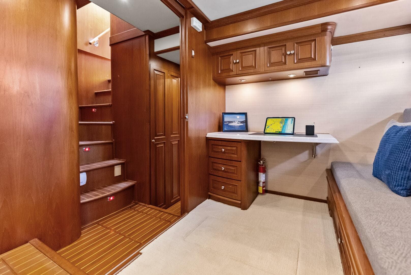 2005 Grand Banks 72 Aleutian Rp — photo 116