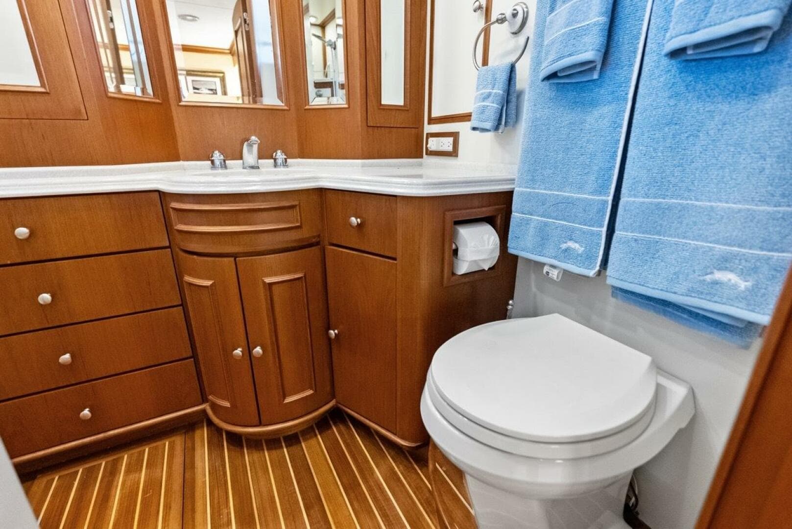 2005 Grand Banks 72 Aleutian Rp — photo 128