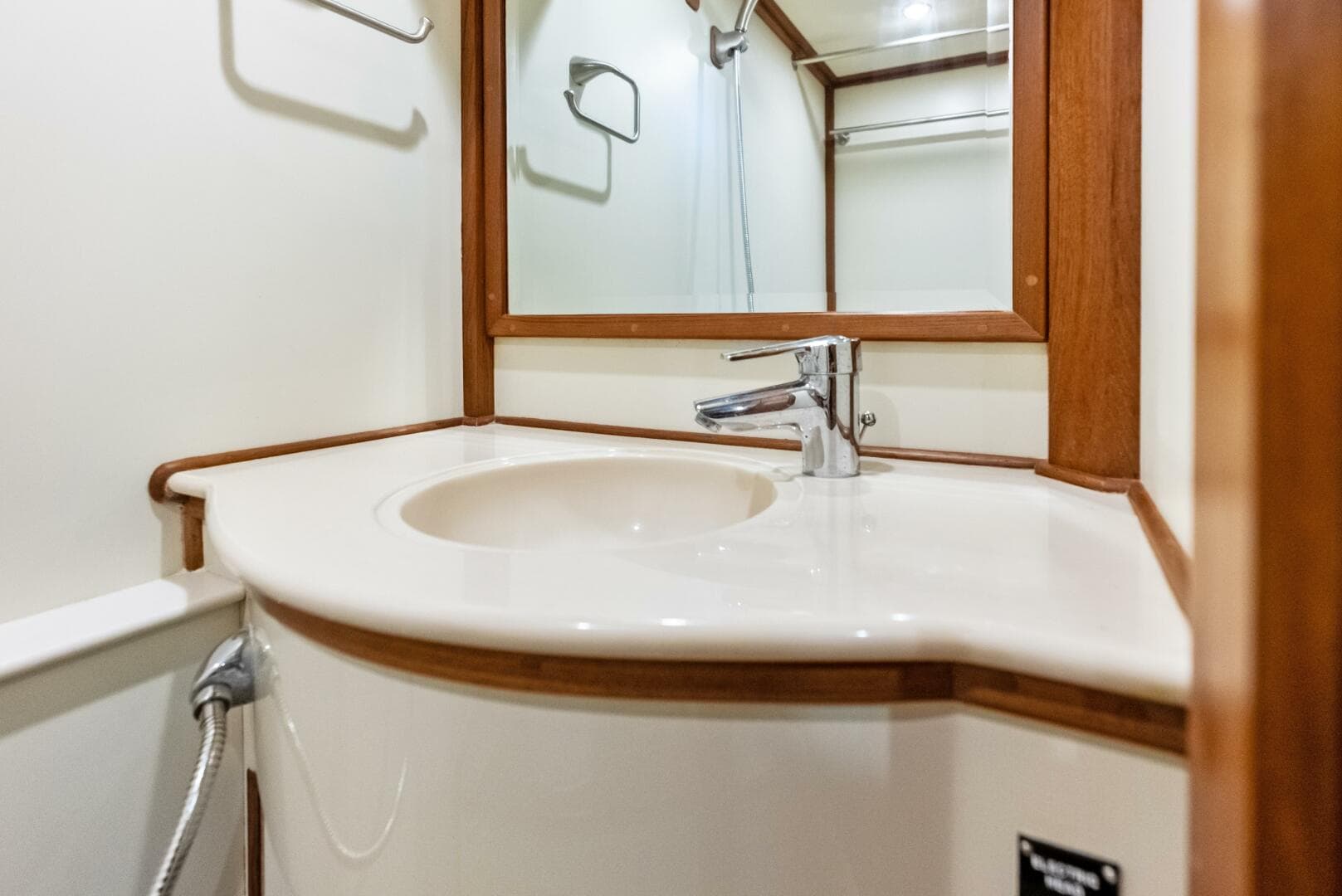 2005 Grand Banks 72 Aleutian Rp — photo 178