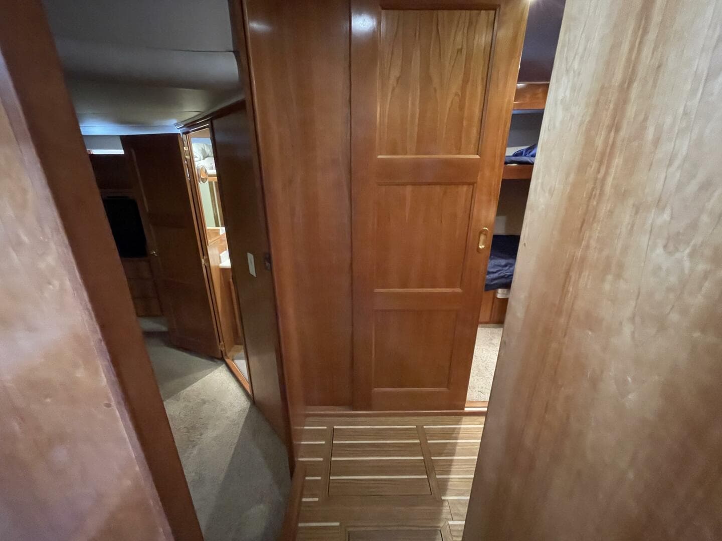 2002 Navigator 53 Classic — photo 39