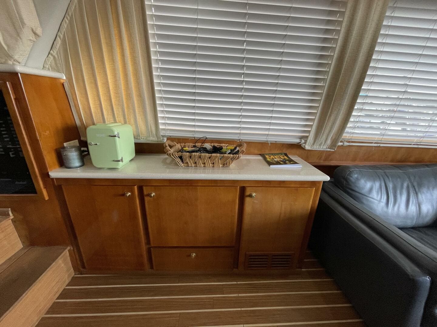 2002 Navigator 53 Classic — photo 18