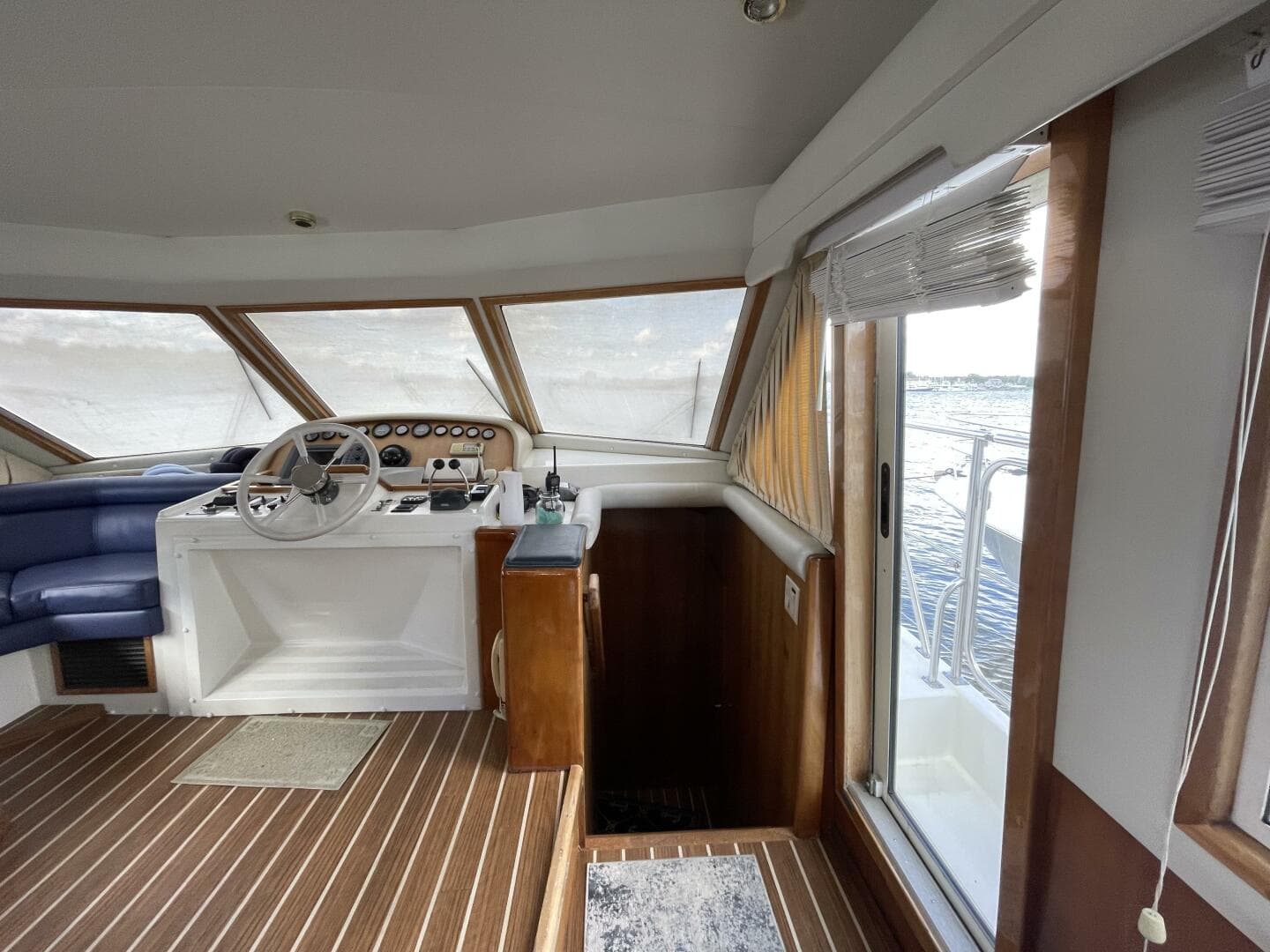 2002 Navigator 53 Classic — photo 37