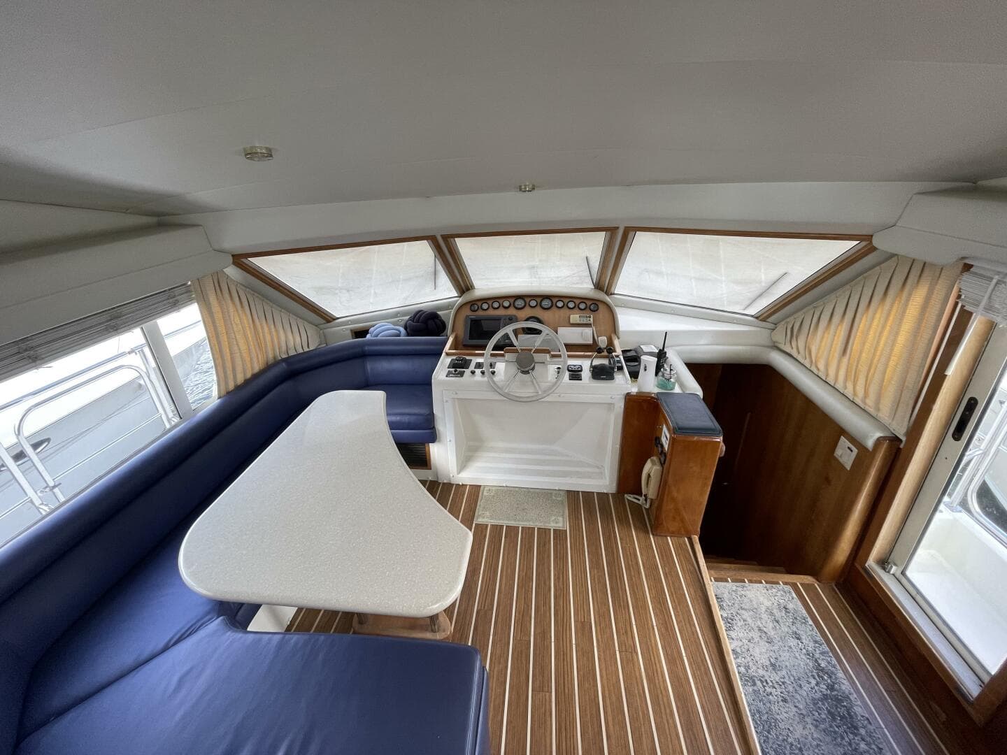 2002 Navigator 53 Classic — photo 23