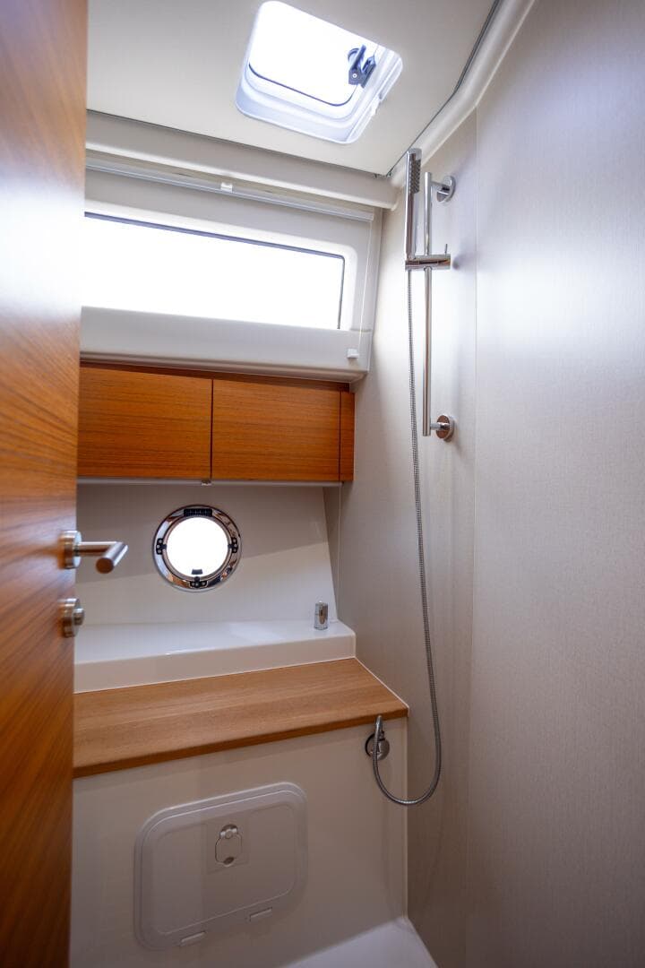 2023 Greenline 48 Fly — photo 12