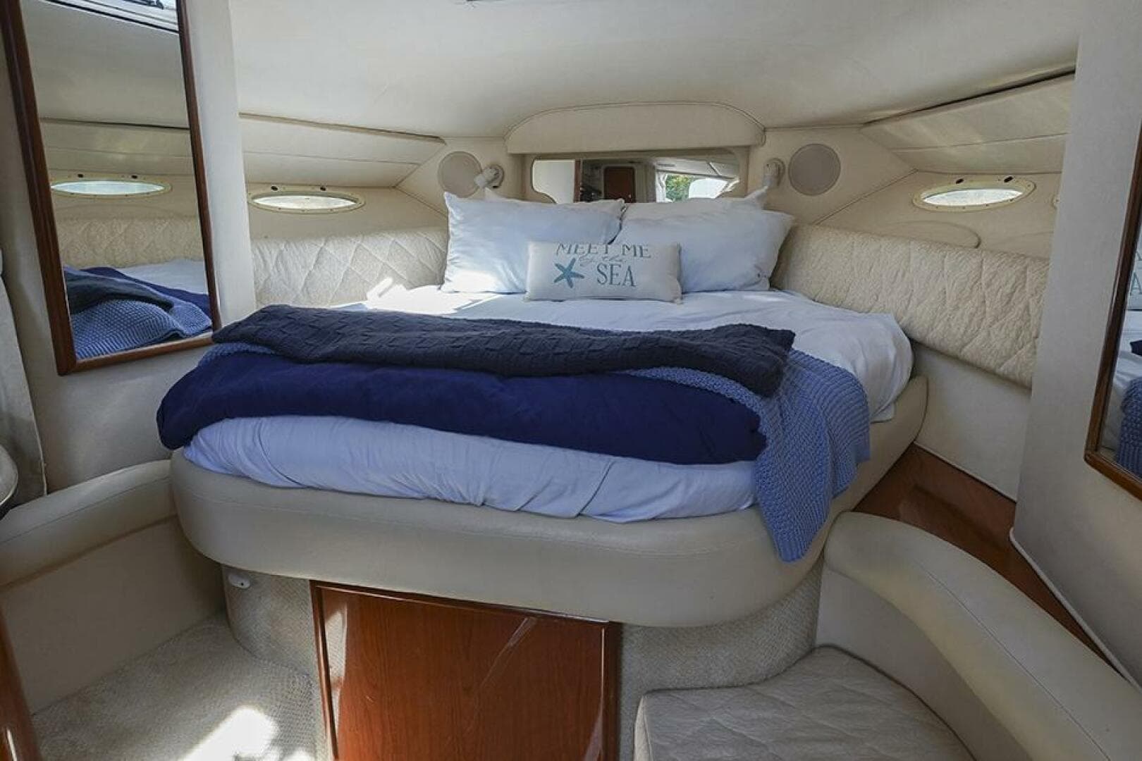 2001 Sea Ray 340 Sundancer — photo 30