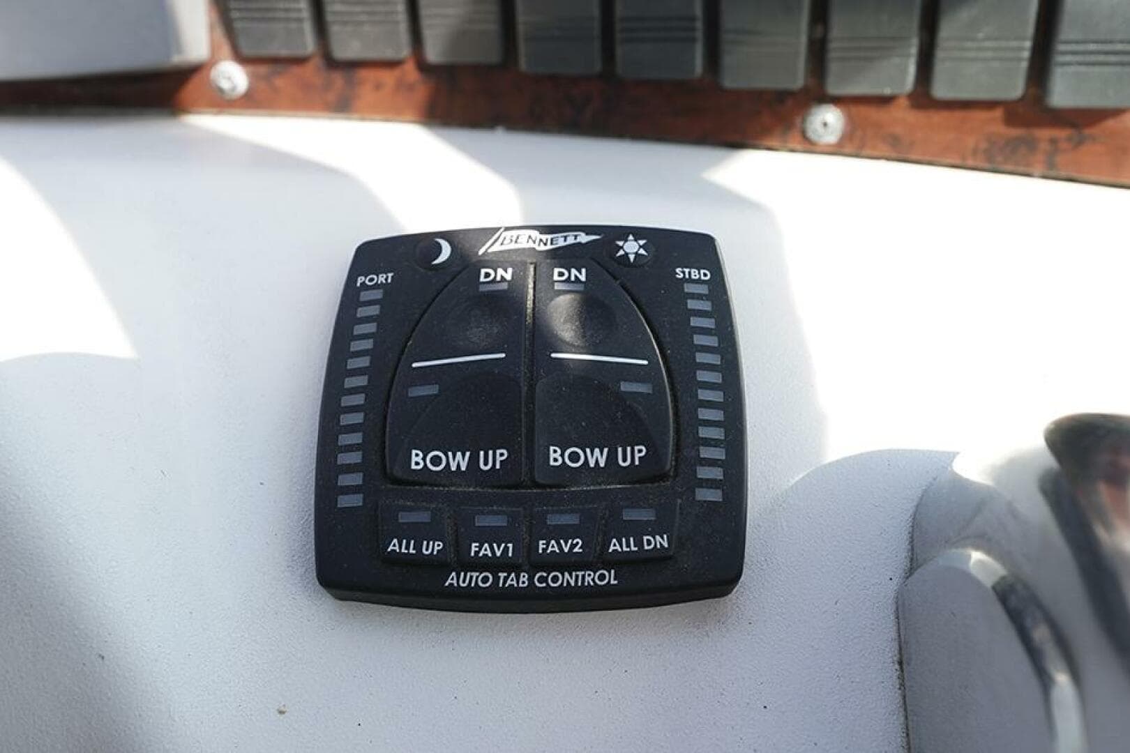 2001 Sea Ray 340 Sundancer — photo 17