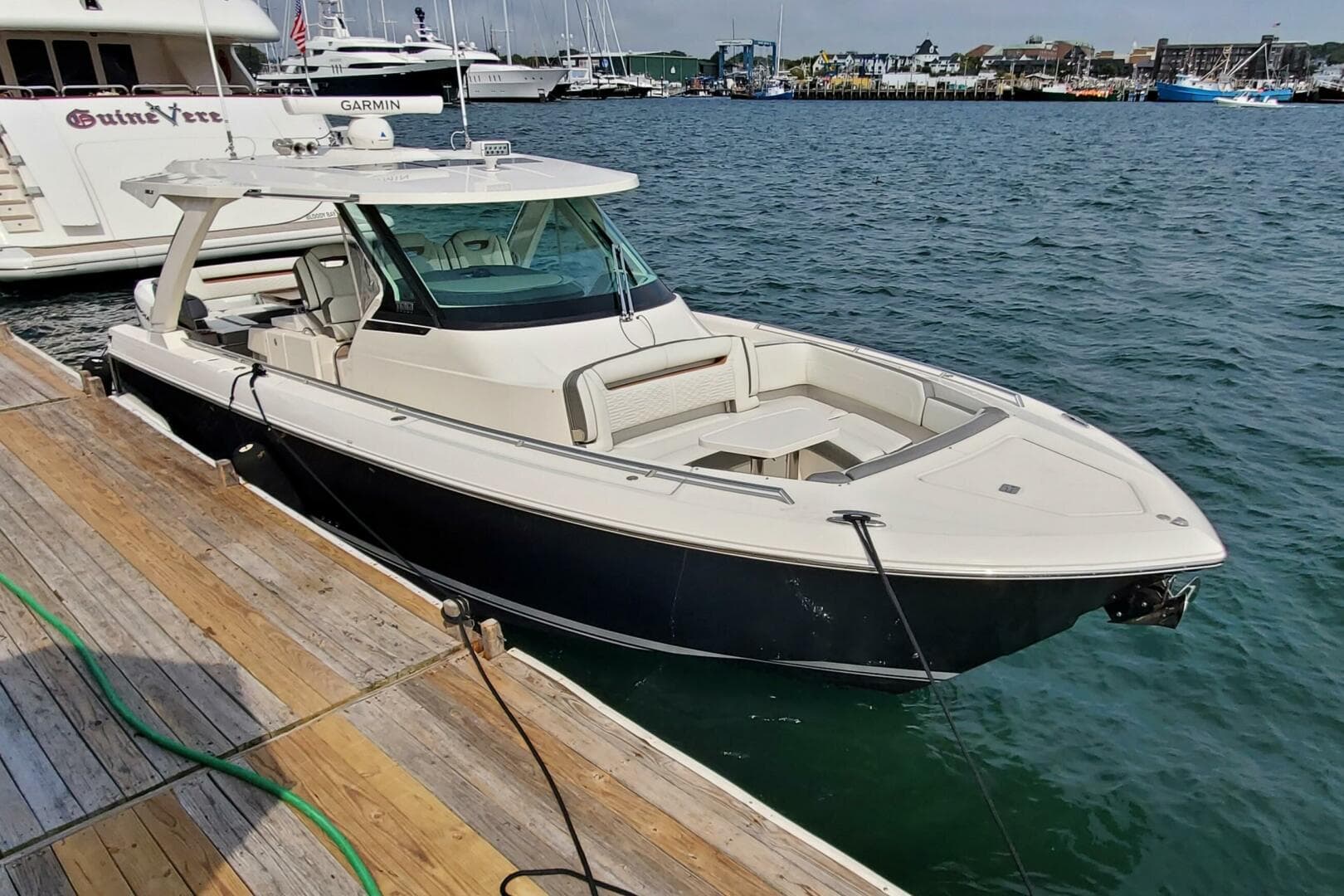 2021 Tiara Yachts 38 LS — photo 7